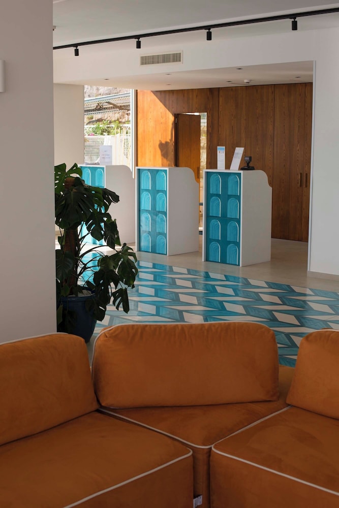 Admiral Hotel — Hotel rooms in Sorrento, Campania