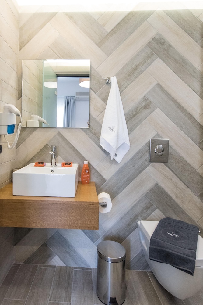 Dimamiel Malia Inn — Hotel rooms in Malia
