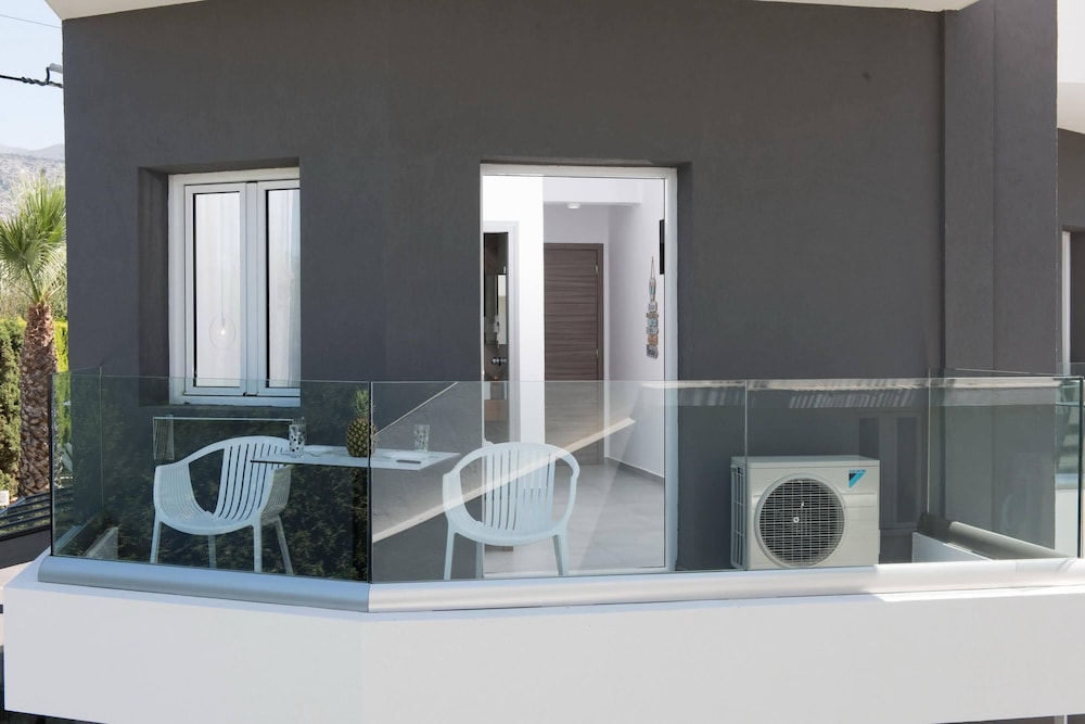 Dimamiel Malia Inn — Hotel building in Malia