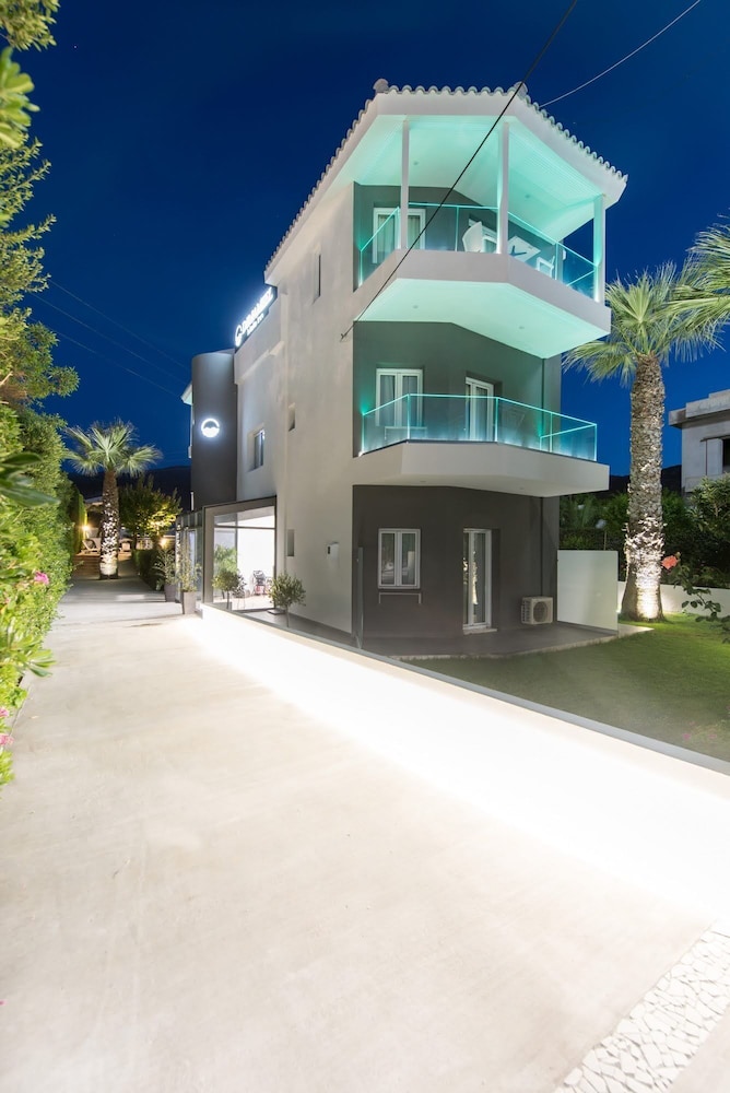 Dimamiel Malia Inn — Hotel building in Malia