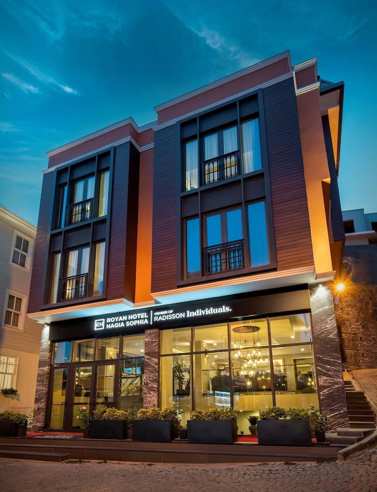 Royan Hotel Hagia Sophia Istanbul, A Member Of Radisson Individuals — Hotel building in Istanbul, Istanbul