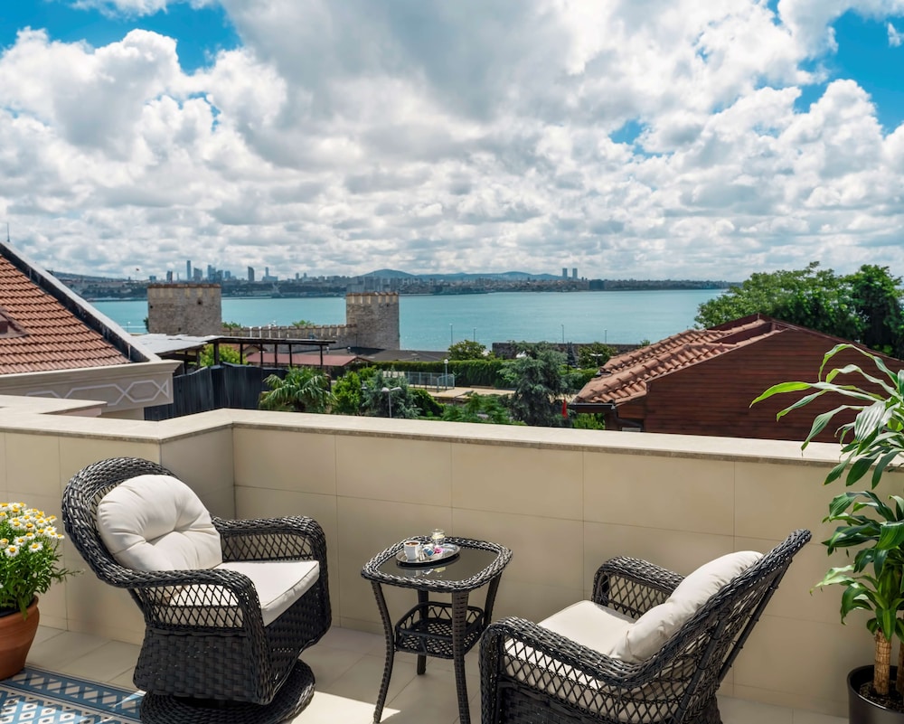 Royan Hotel Hagia Sophia Istanbul, A Member Of Radisson Individuals — Hotel rooms in Istanbul, Istanbul