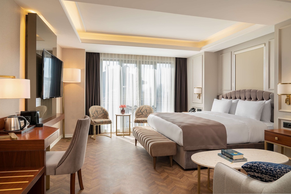 Royan Hotel Hagia Sophia Istanbul, A Member Of Radisson Individuals — Hotel rooms in Istanbul, Istanbul