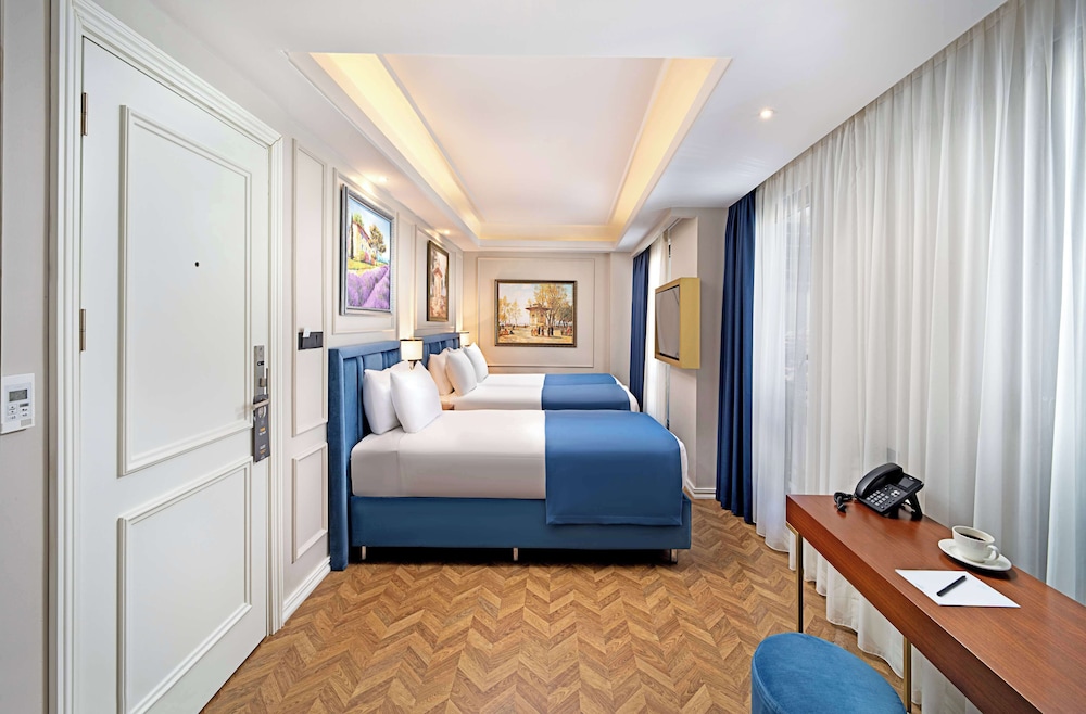 Royan Hotel Hagia Sophia Istanbul, A Member Of Radisson Individuals — Hotel rooms in Istanbul, Istanbul