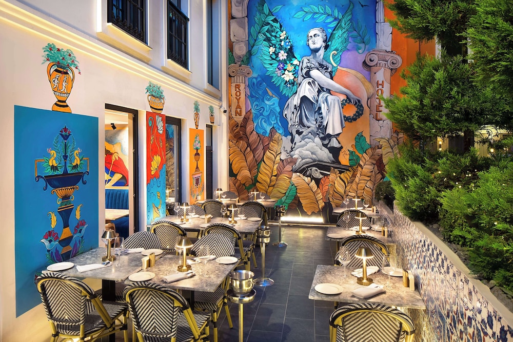 Royan Hotel Hagia Sophia Istanbul, A Member Of Radisson Individuals — Restaurant & bars in Istanbul, Istanbul