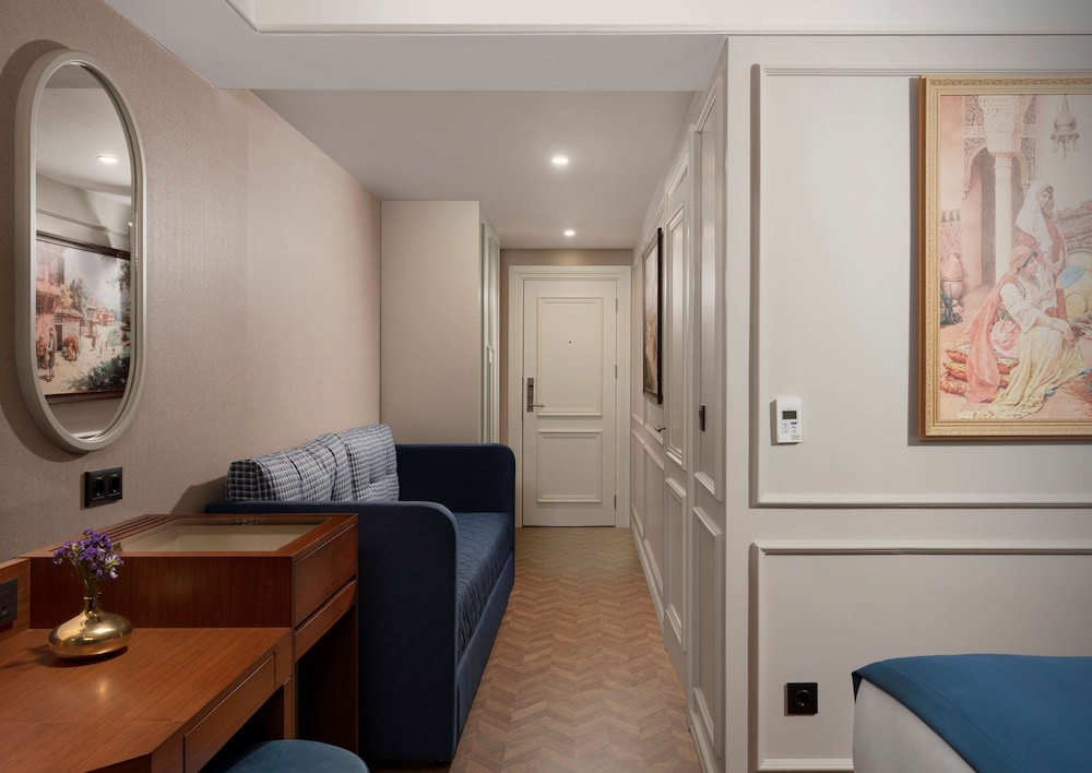 Royan Hotel Hagia Sophia Istanbul, A Member Of Radisson Individuals — Hotel rooms in Istanbul, Istanbul