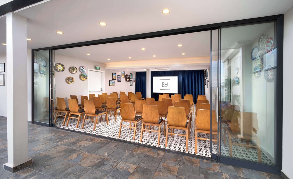 Royan Hotel Hagia Sophia Istanbul, A Member Of Radisson Individuals — Hotel building in Istanbul, Istanbul