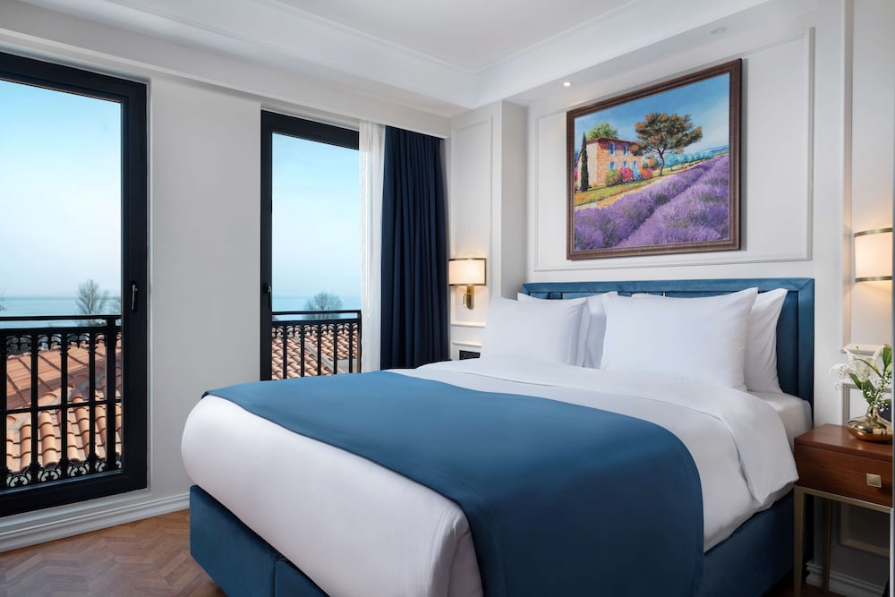 Royan Hotel Hagia Sophia Istanbul, A Member Of Radisson Individuals — Hotel rooms in Istanbul, Istanbul