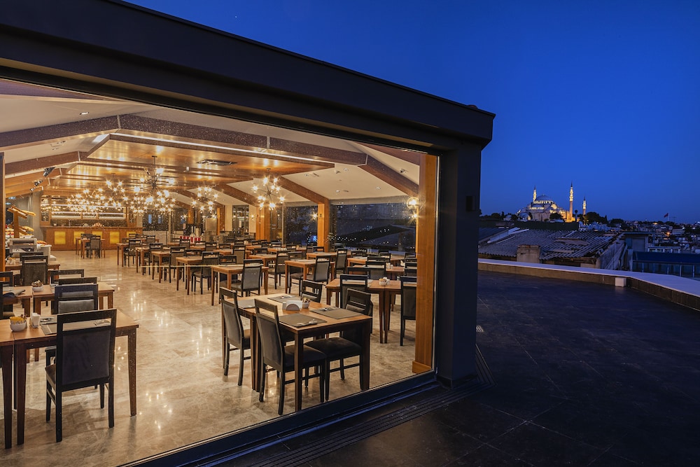 Demiray Hotel & Spa — Restaurant & bars in Istanbul, Istanbul