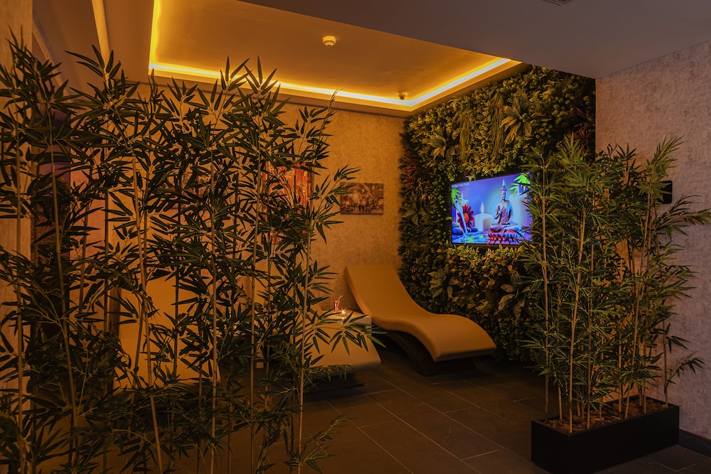 Demiray Hotel & Spa — Spa in Istanbul, Istanbul