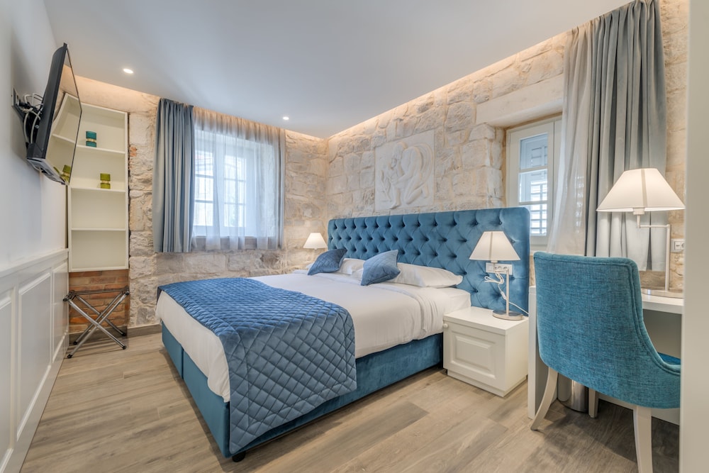 Stonemasons Heritage — Hotel rooms in Split, Split-Dalmatia