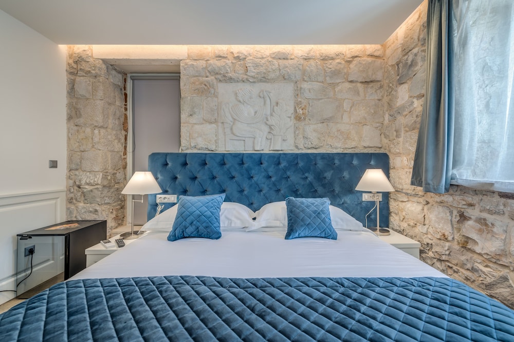 Stonemasons Heritage — Hotel rooms in Split, Split-Dalmatia