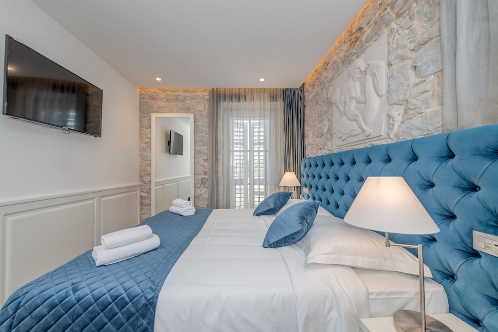 Stonemasons Heritage — Hotel rooms in Split, Split-Dalmatia