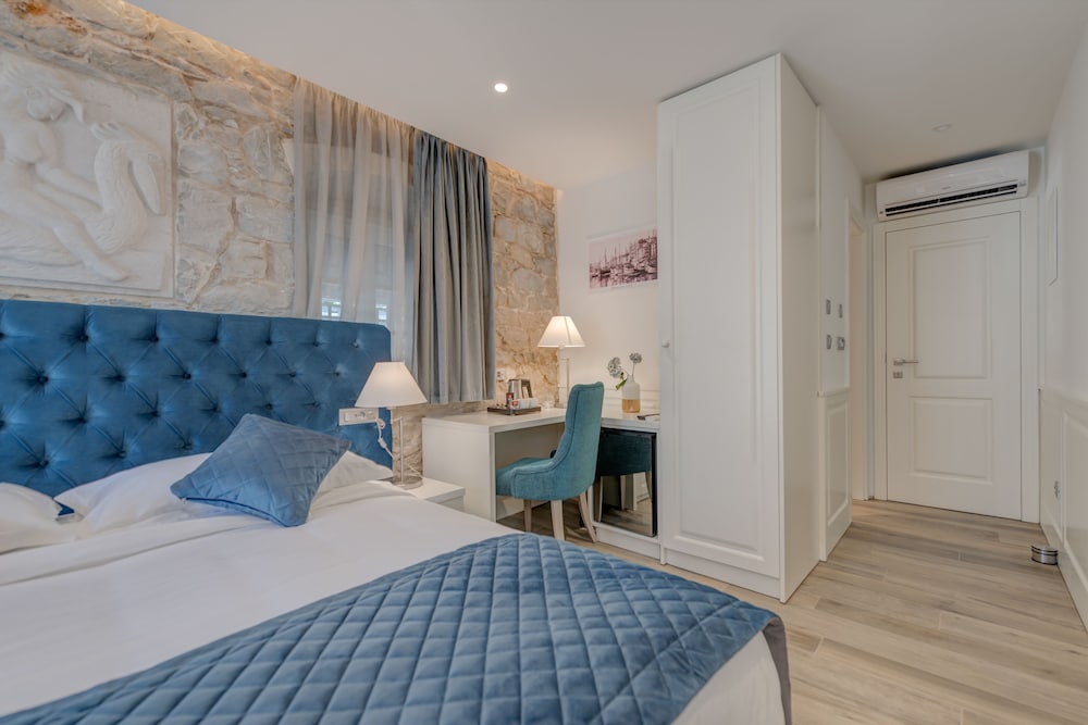 Stonemasons Heritage — Hotel rooms in Split, Split-Dalmatia