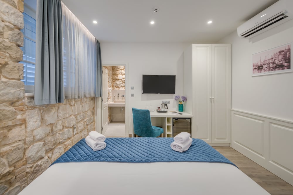 Stonemasons Heritage — Hotel rooms in Split, Split-Dalmatia