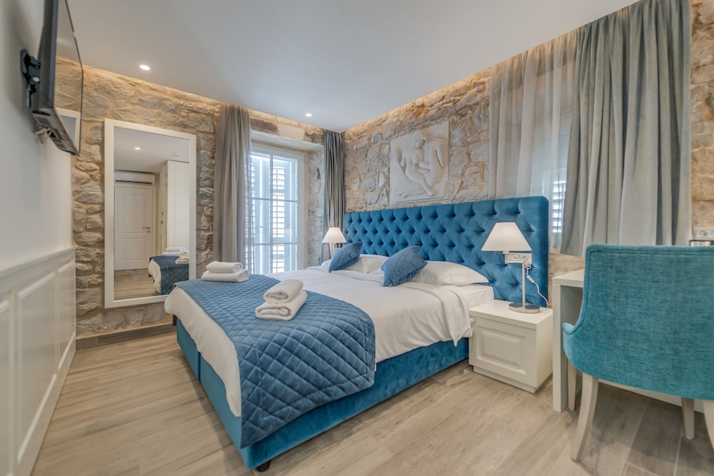 Stonemasons Heritage — Hotel rooms in Split, Split-Dalmatia