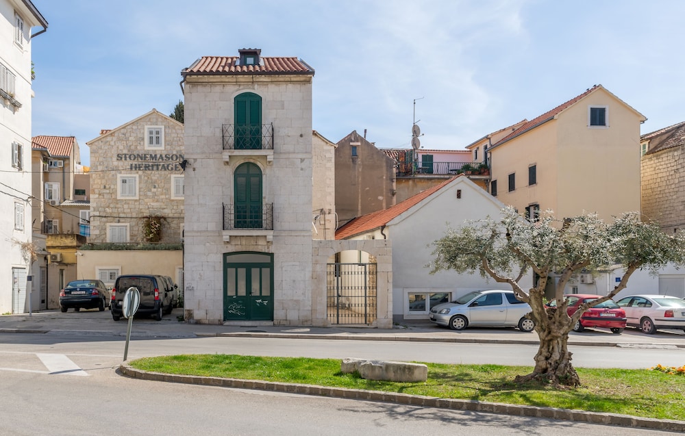 Stonemasons Heritage — Hotel building in Split, Split-Dalmatia
