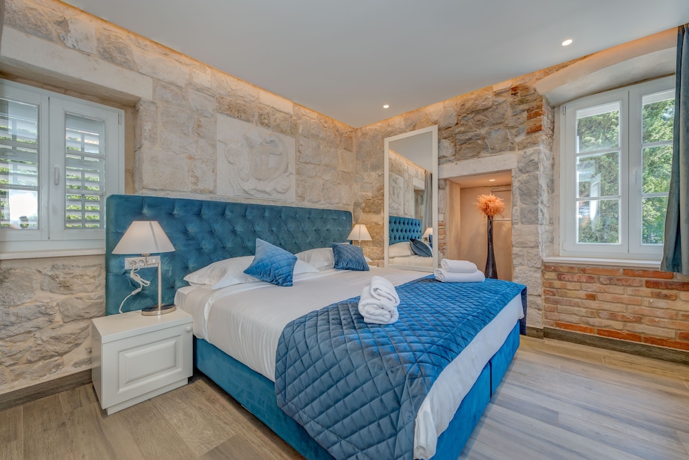 Stonemasons Heritage — Hotel rooms in Split, Split-Dalmatia