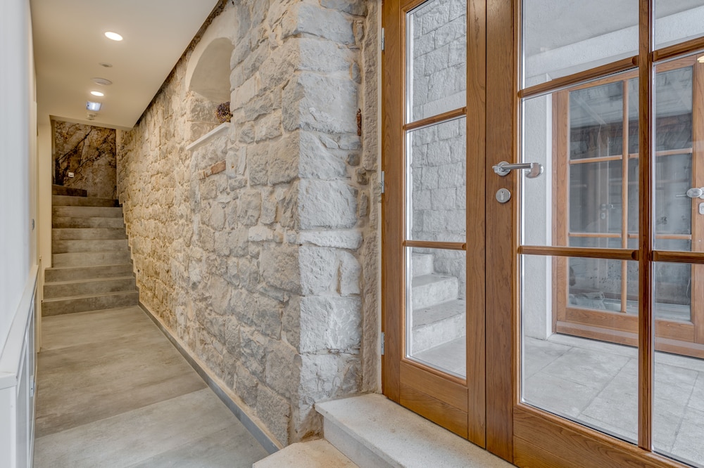 Stonemasons Heritage — Hotel building in Split, Split-Dalmatia