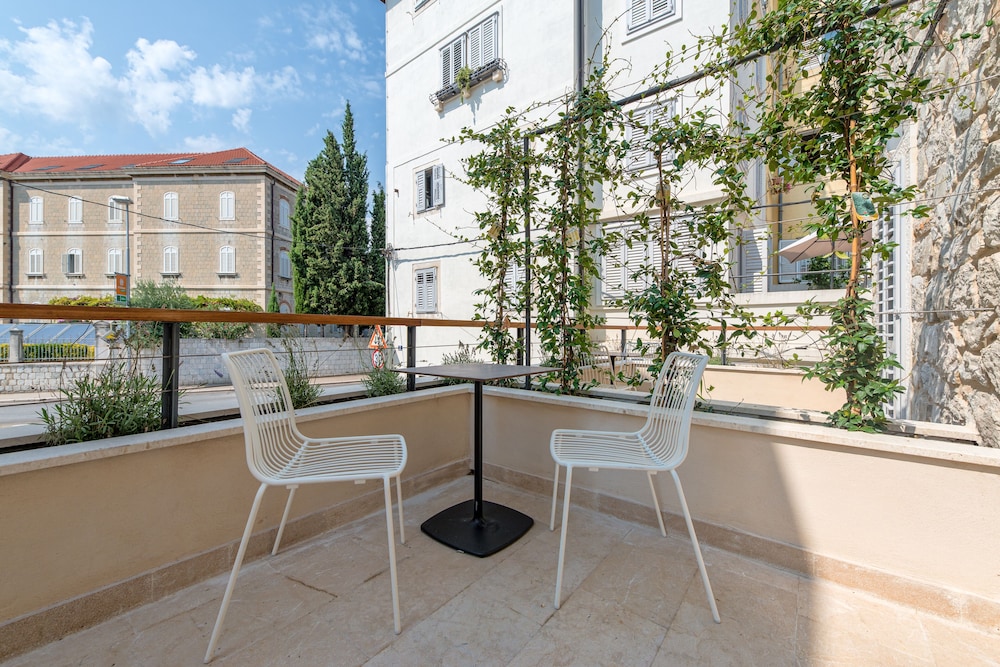 Stonemasons Heritage — Hotel building in Split, Split-Dalmatia