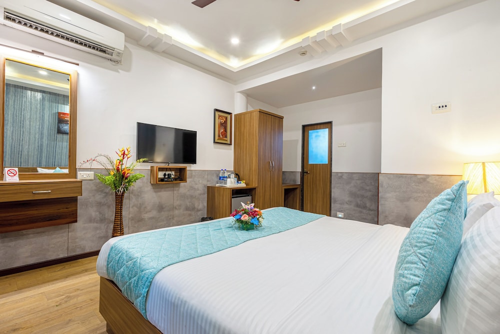 Salcete Beach Resort — Hotel rooms in Colva, Goa