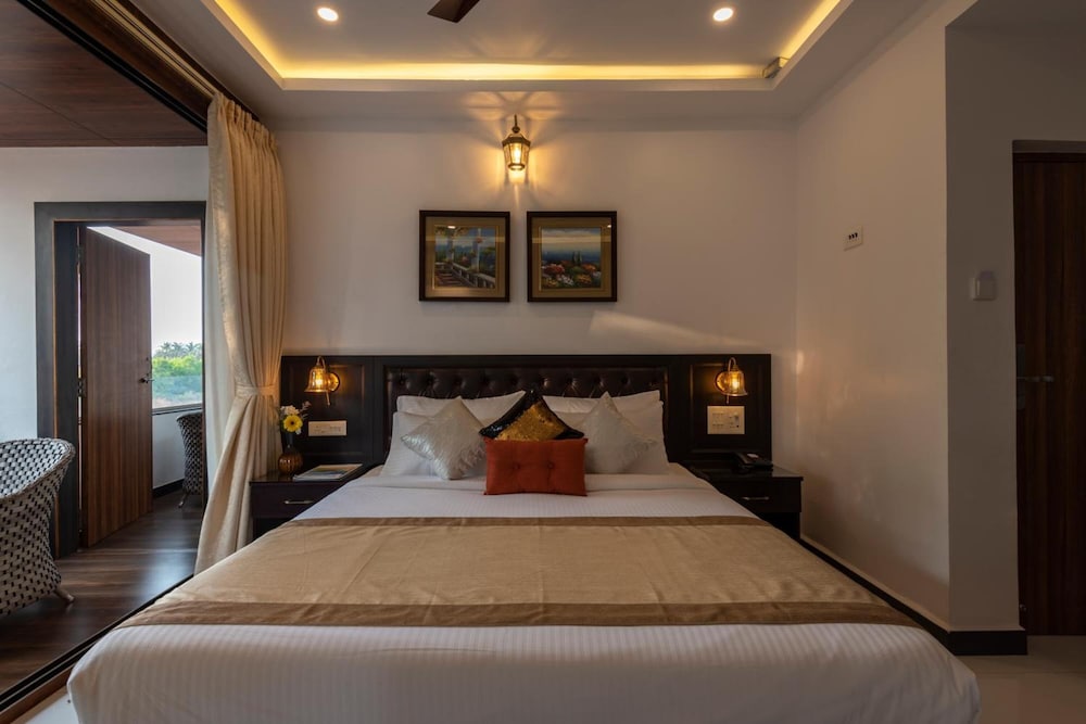 Salcete Beach Resort — Hotel rooms in Colva, Goa