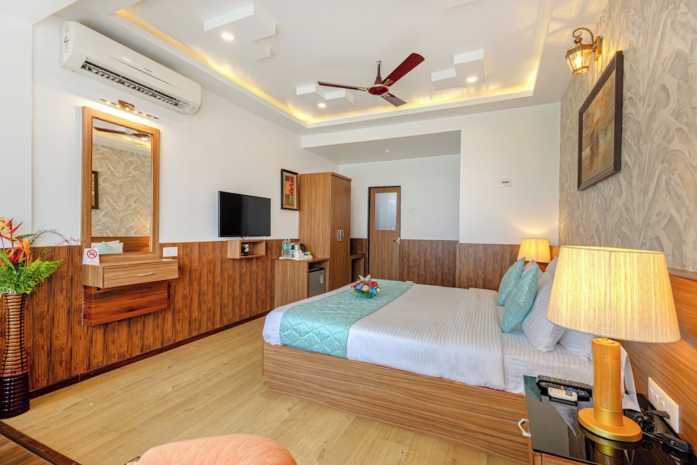 Salcete Beach Resort — Hotel rooms in Colva, Goa