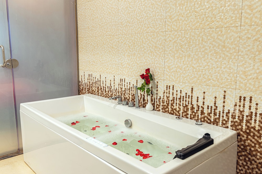 Salcete Beach Resort — Spa in Colva, Goa