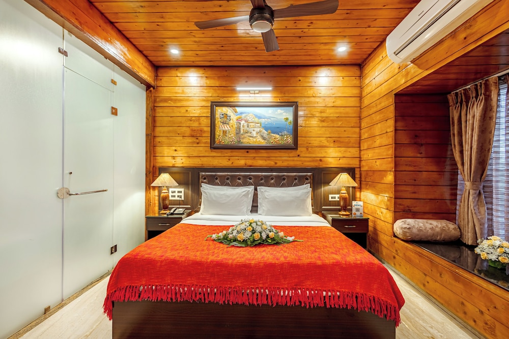 Salcete Beach Resort — Hotel rooms in Colva, Goa