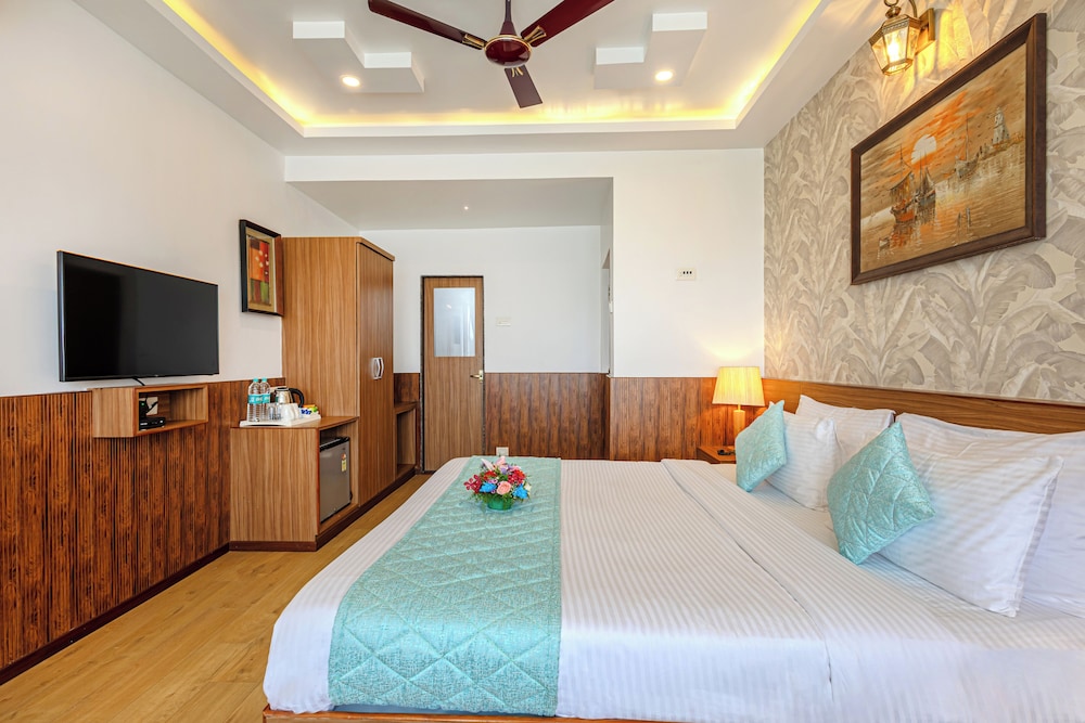 Salcete Beach Resort — Hotel rooms in Colva, Goa