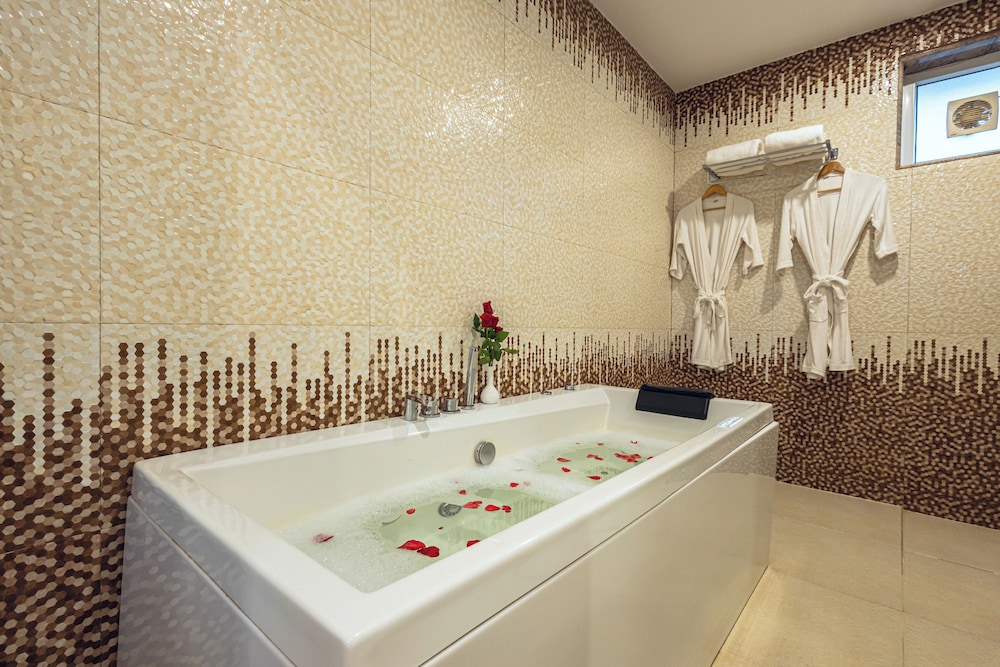Salcete Beach Resort — Spa in Colva, Goa