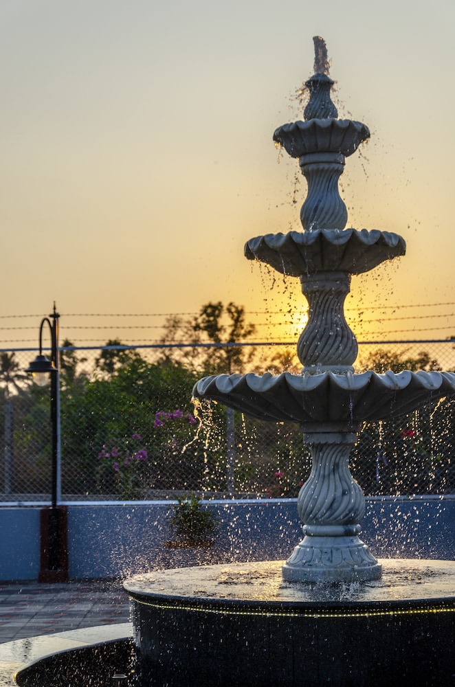 Salcete Beach Resort — Attractions in the area in Colva, Goa