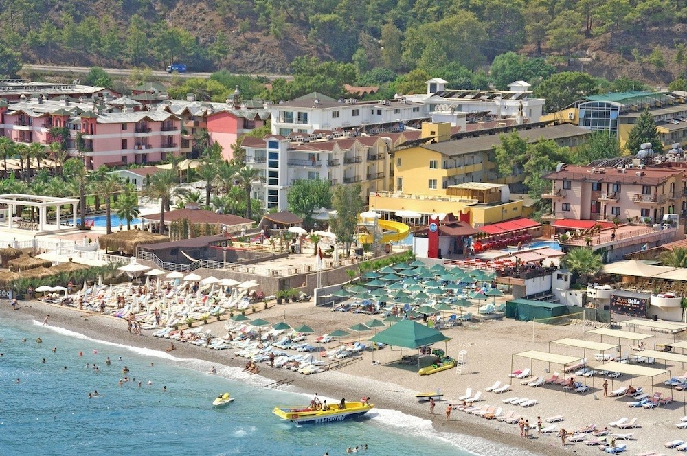 Club Hotel Sunbel - All Inclusive — Beach in Kemer