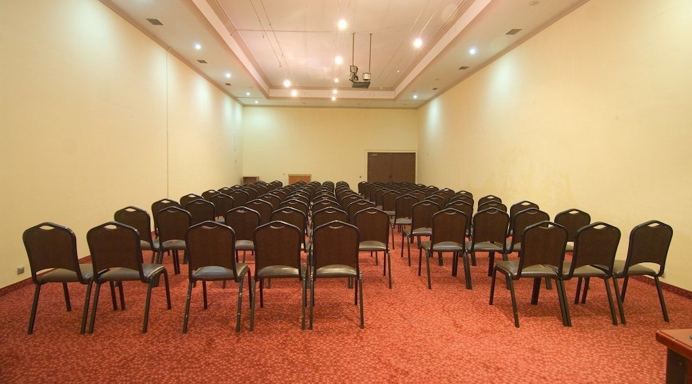 Club Hotel Sunbel - All Inclusive — Hotel building in Kemer