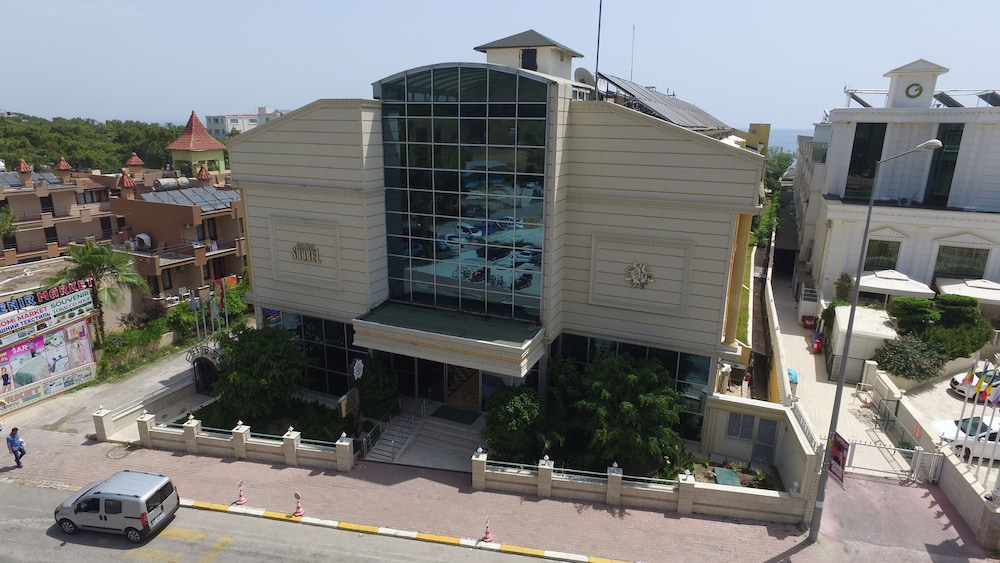 Club Hotel Sunbel - All Inclusive — Hotel building in Kemer