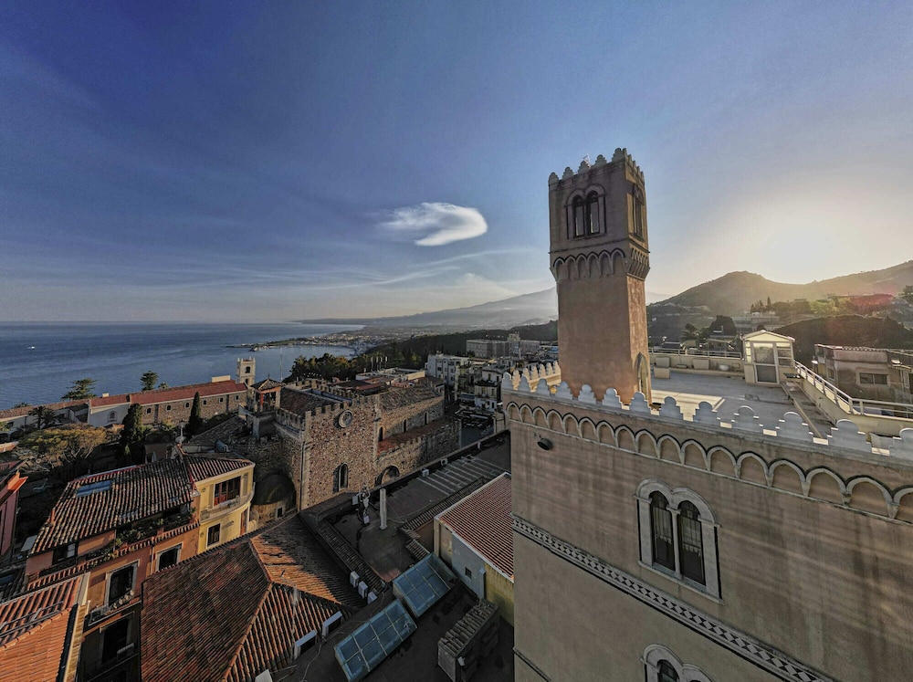 Palazzo Vecchio Taormina — Main photo in Taormina, Sicily
