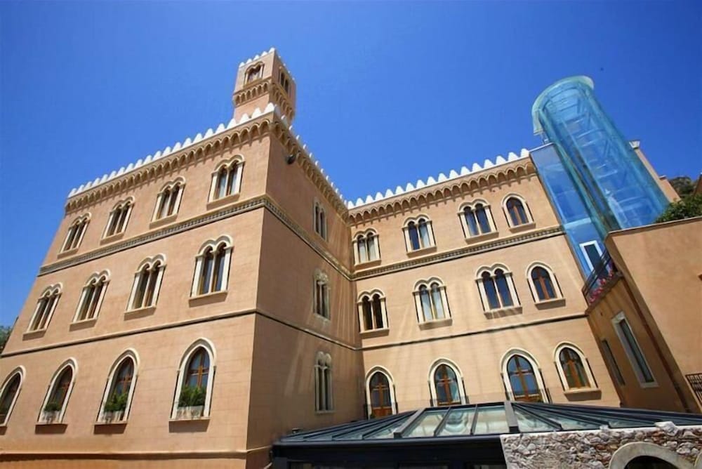 Palazzo Vecchio Taormina — Hotel building in Taormina, Sicily