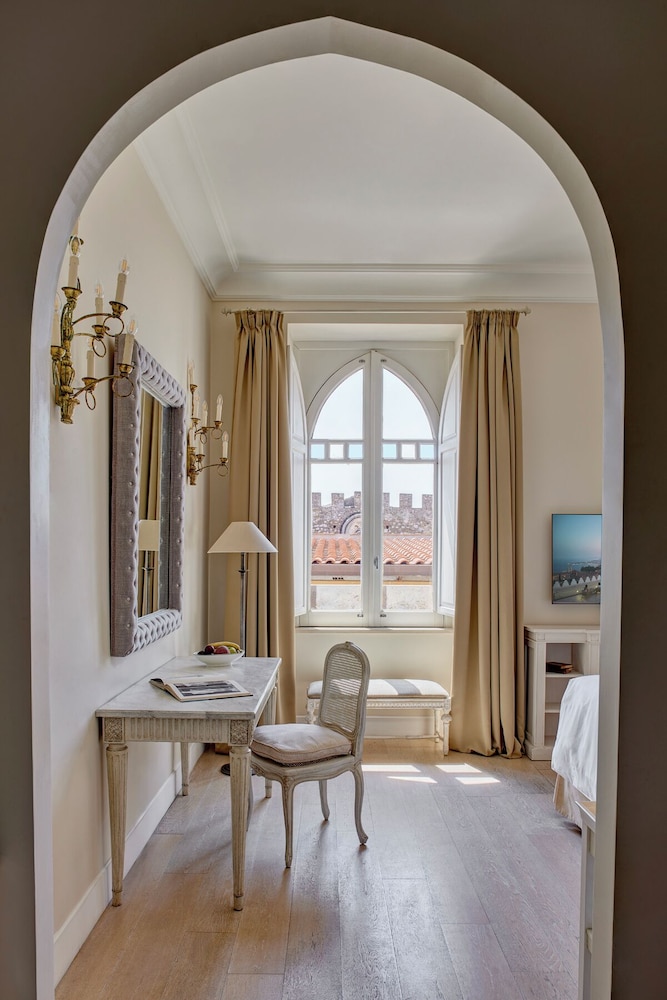 Palazzo Vecchio Taormina — Hotel rooms in Taormina, Sicily
