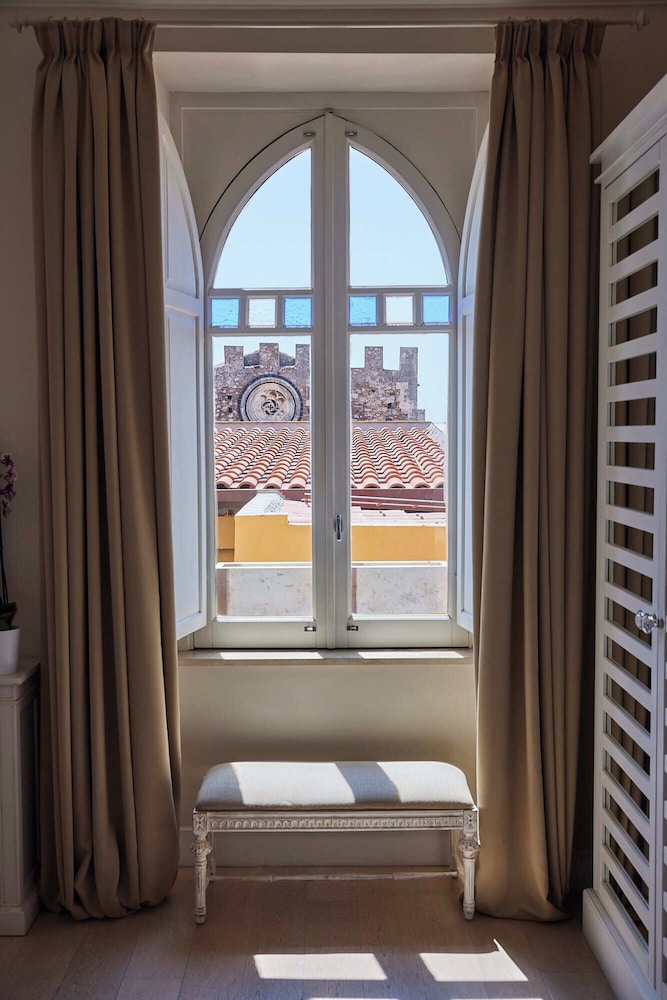 Palazzo Vecchio Taormina — Hotel rooms in Taormina, Sicily
