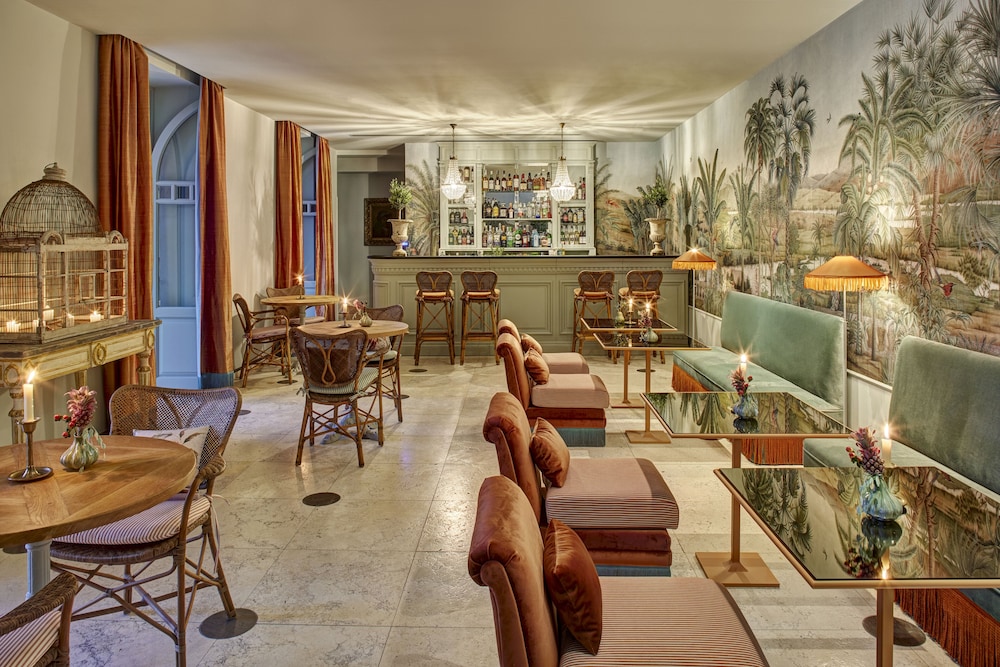 Palazzo Vecchio Taormina — Restaurant & bars in Taormina, Sicily