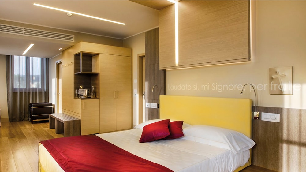 Hotel Il Cantico St. Peter — Hotel rooms in Rome, Lazio
