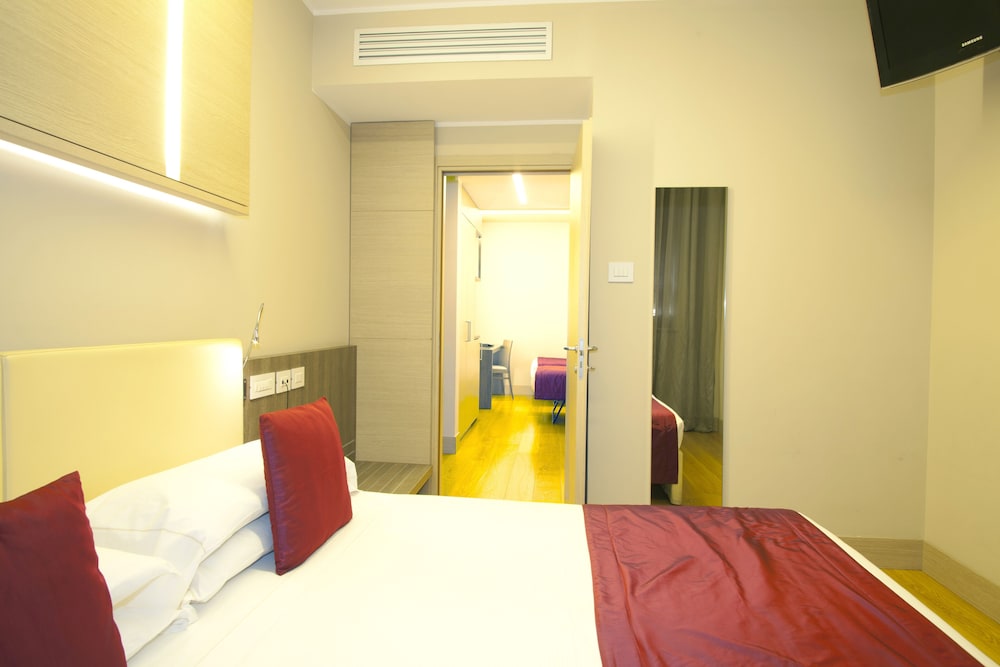 Hotel Il Cantico St. Peter — Hotel rooms in Rome, Lazio