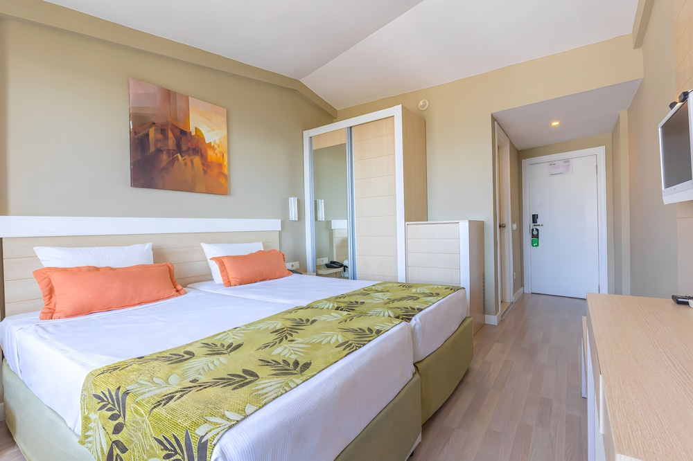 Akdora Elite Hotel & Spa All Inclusive — Hotel rooms in Side