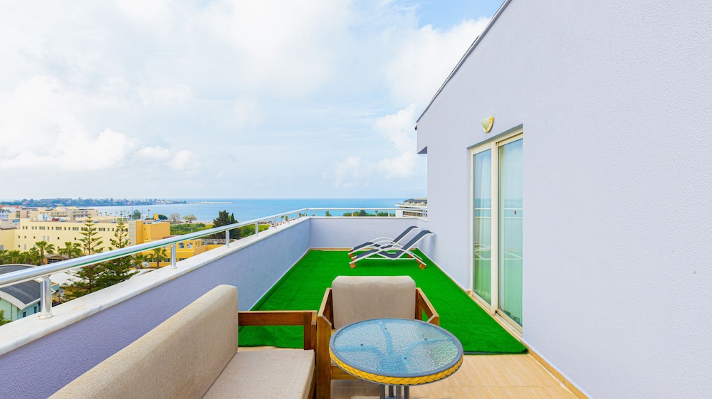 Akdora Elite Hotel & Spa All Inclusive — Hotel building in Side