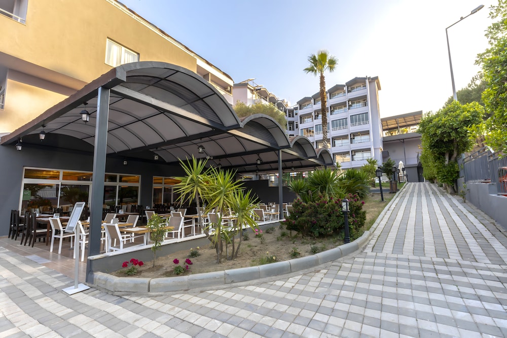 Akdora Elite Hotel & Spa All Inclusive — Restaurant & bars in Side