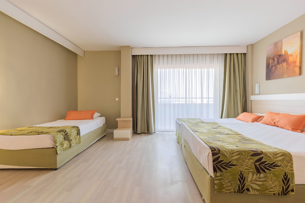 Akdora Elite Hotel & Spa All Inclusive — Hotel rooms in Side