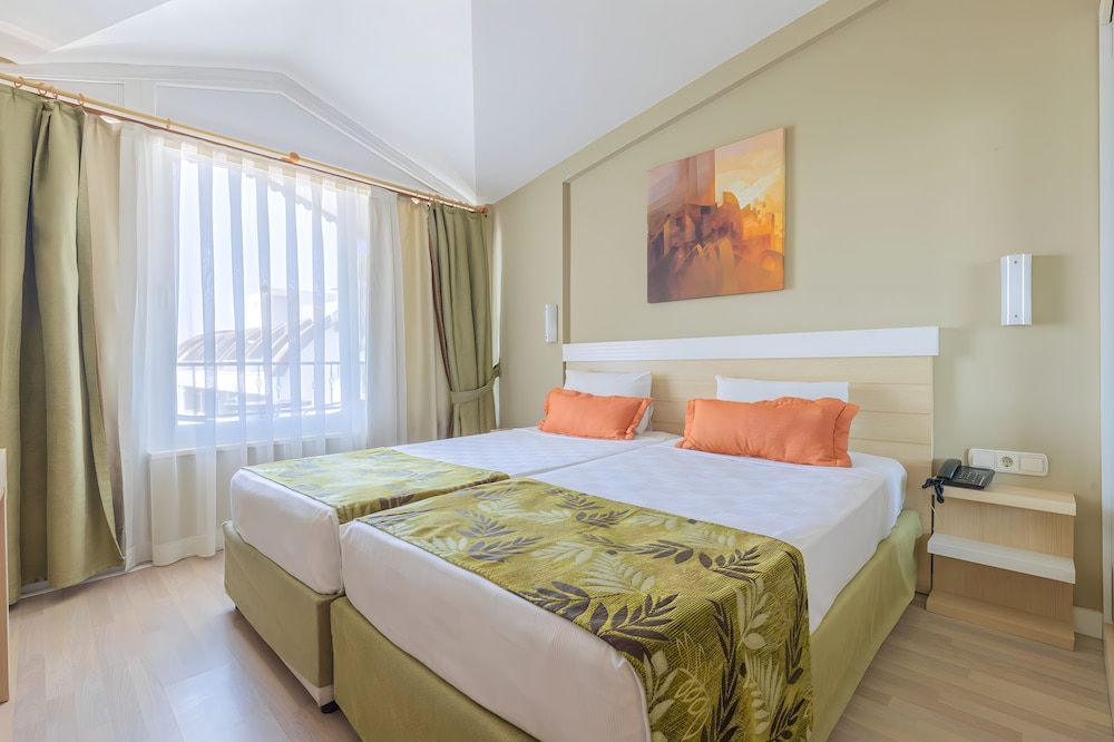 Akdora Elite Hotel & Spa All Inclusive — Hotel rooms in Side
