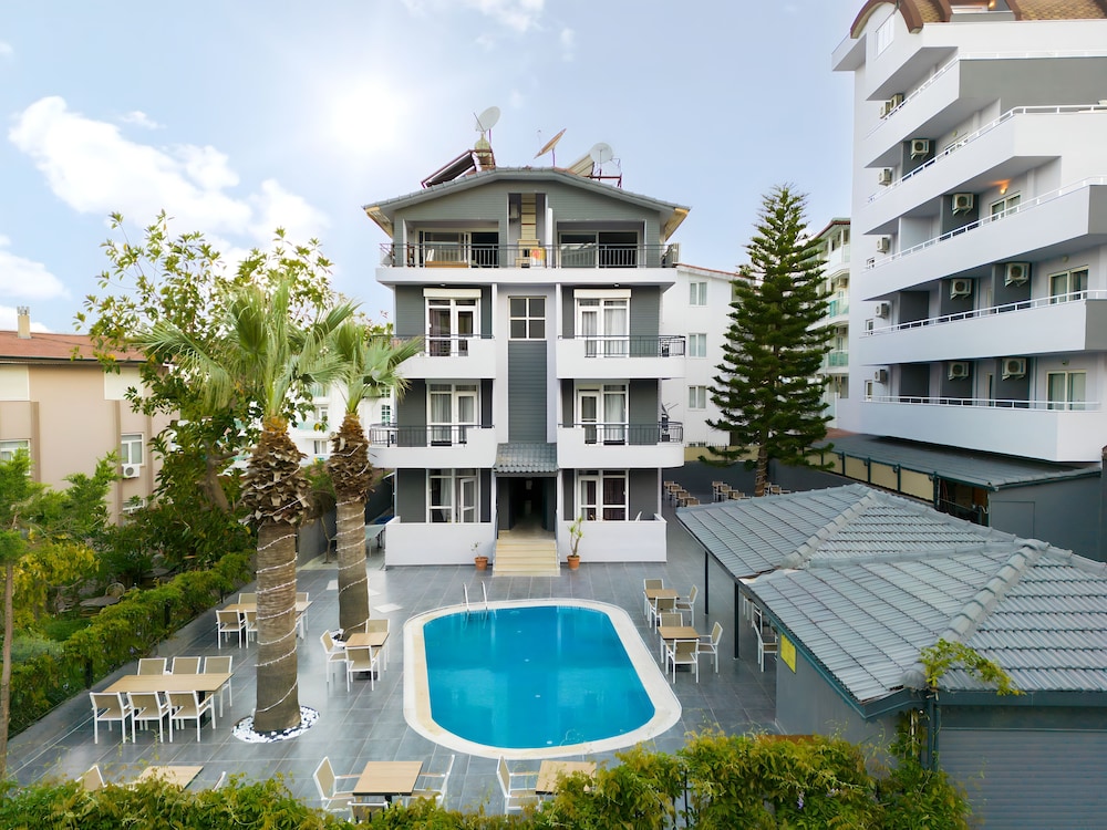 Akdora Elite Hotel & Spa All Inclusive — Swimming pool in Side