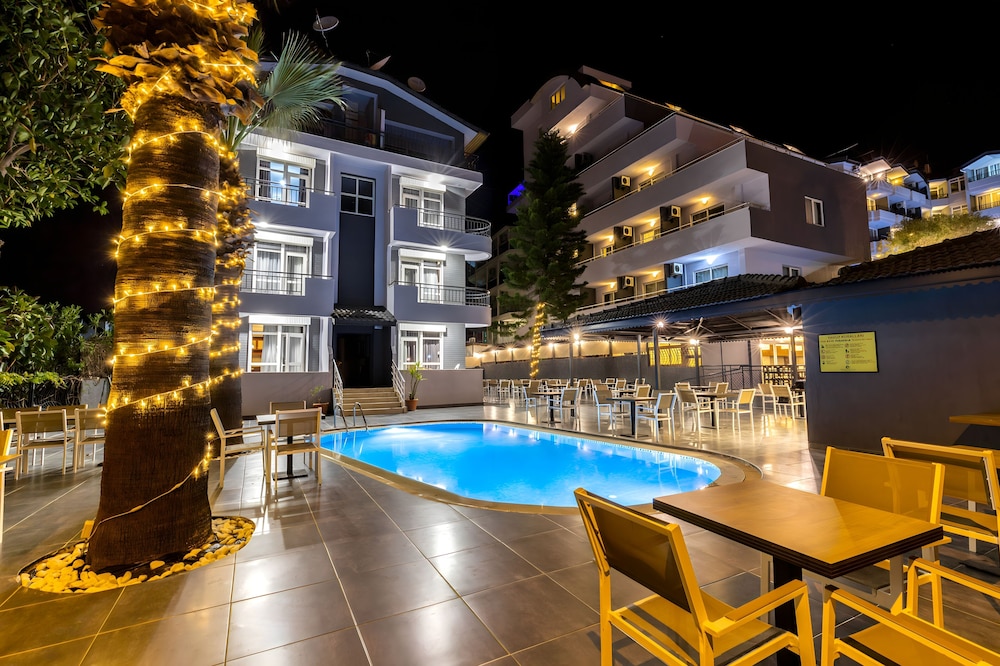 Akdora Elite Hotel & Spa All Inclusive — Swimming pool in Side