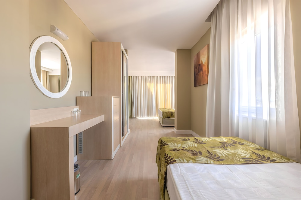 Akdora Elite Hotel & Spa All Inclusive — Hotel rooms in Side